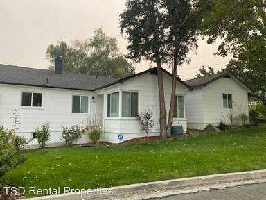 Main picture of 1701 Lander St