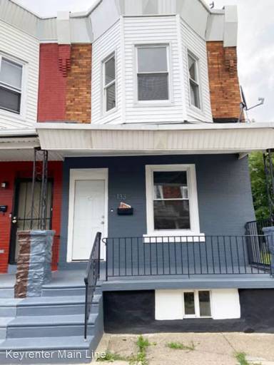 Main picture of 133 N Yewdall St