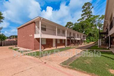 Main picture of 600 Palm St