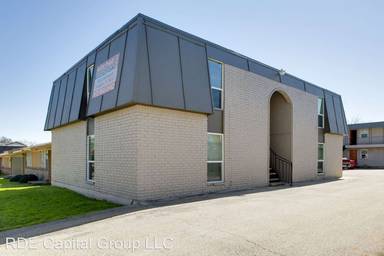 Main picture of 304 E Mitchell St