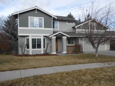 Main picture of 20946 Lupine Ave