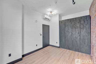 Main picture of 115 Penn Ave