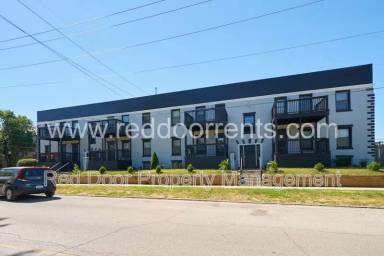 Main picture of 1329 E Market St