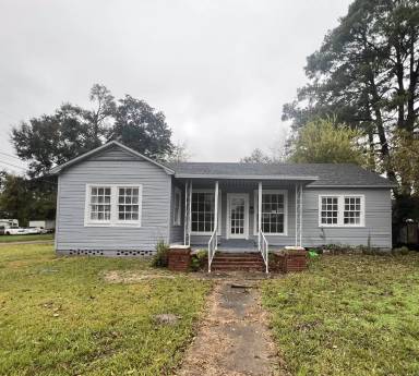 Main picture of 405 Rice Ln