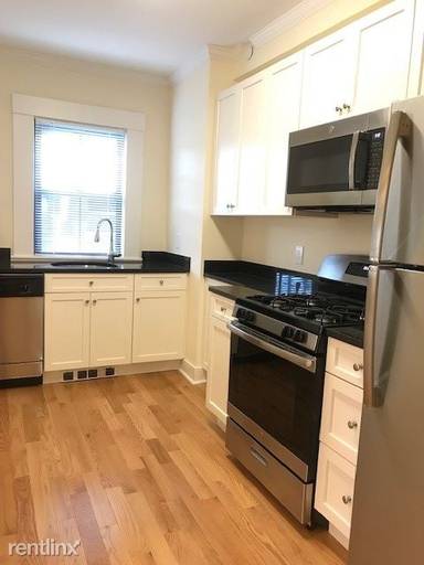 Main picture of 219 Commonwealth Ave