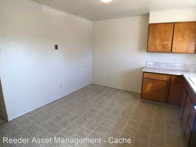 Main picture of 81 S 4th W