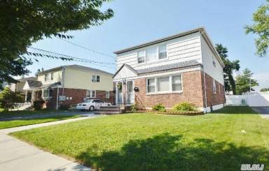 Main picture of 20 Olive Pl