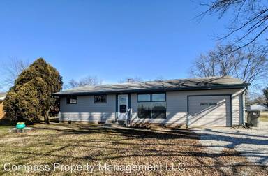 Main picture of 3729 S Dearborn St