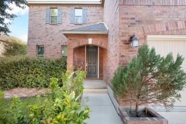 Main picture of 13714 Sungrove Vw