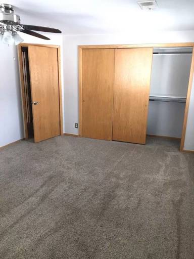 Main picture of 114 6th Ave NW
