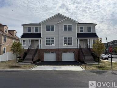 Main picture of 77 Congress St