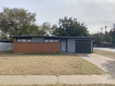 Main picture of 2517 47th St