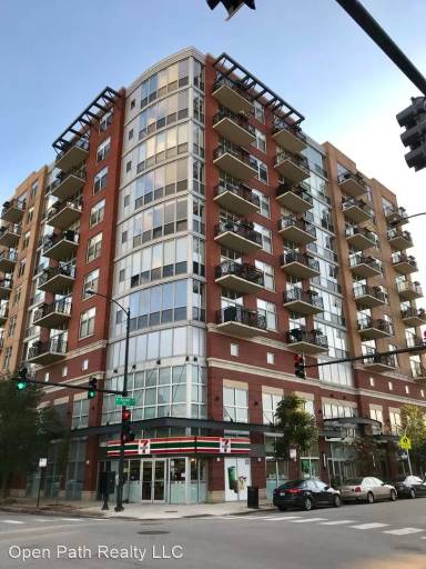 Main picture of 1201 W Adams St