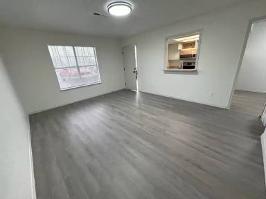 Main picture of 329 Berry St