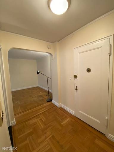 Main picture of 1 Jane St