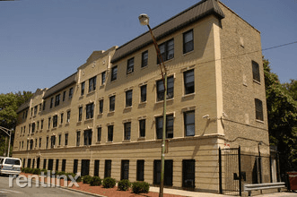 Main picture of 169 N LeClaire Ave