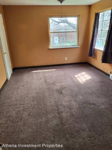 Main picture of 115 E Norman Ave