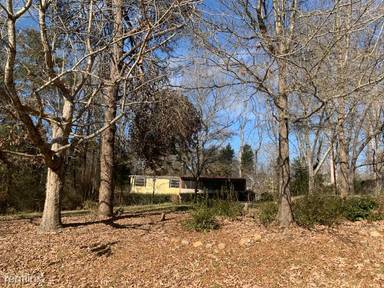 Main picture of 152 Cove View Dr