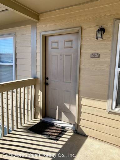 Main picture of 210 15th St E