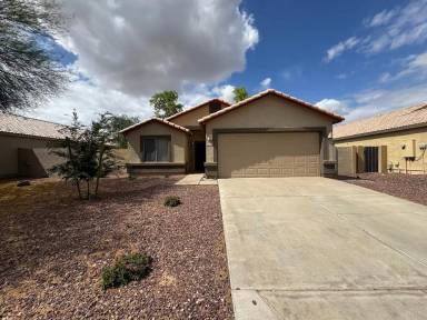 Main picture of 15154 W Fillmore St