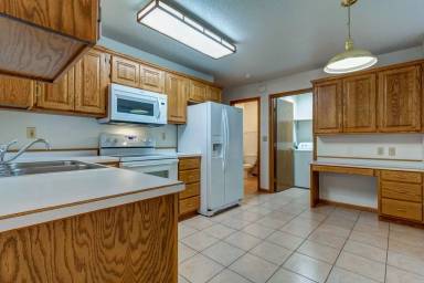 Main picture of Candle Park South Townhomes