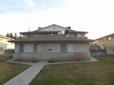 Main picture of 585 E Barstow Ave