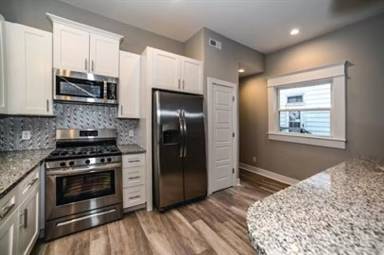 Main picture of 625 Barret Ave
