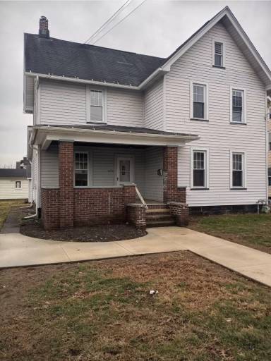 Main picture of 825 Tremont Ave SW