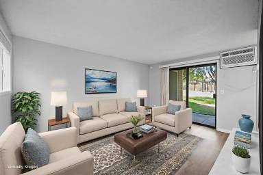 Main picture of 10211 E Main Ave