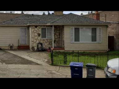 Main picture of 2005 Laura Ave