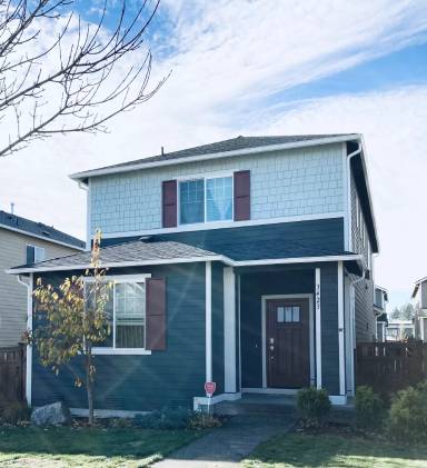 Main picture of 3435 Juno St NE