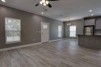 Main picture of 28155 7th Ave