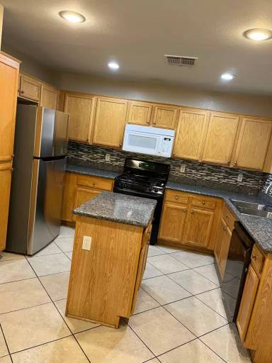 Main picture of Falcon Pointe
