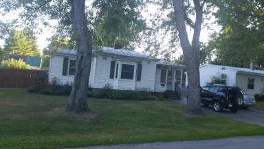 Main picture of 17 Montcalm St
