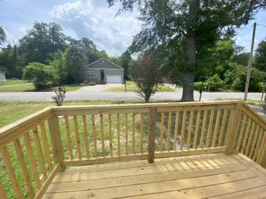 Main picture of 354 Karen Dr