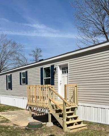 Main picture of 3 Franklin Ln