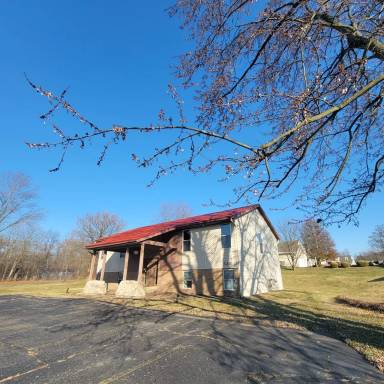 Main picture of 520 Franklin Ave