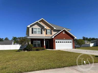 Main picture of 709 English Oak Dr
