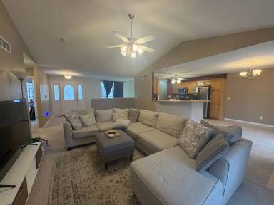 Main picture of 525 Harland Dr