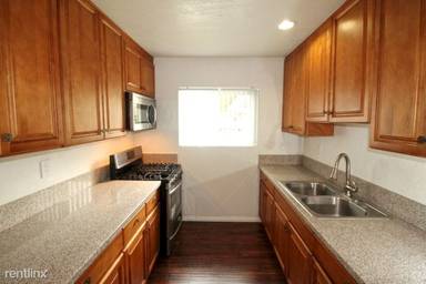 Main picture of 620 N Marengo Ave