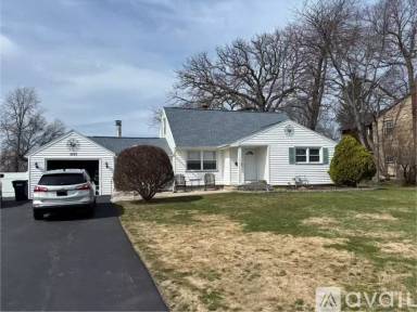 Main picture of 5155 Dewey Ave