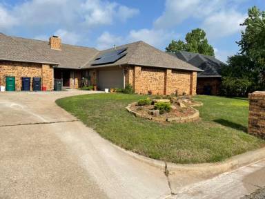 Main picture of 7005 Lakepointe Dr
