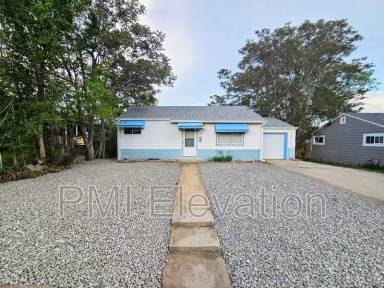 Main picture of 1352 S Quieto Ct