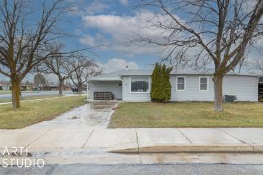 Main picture of 1007 Bonneville Ave