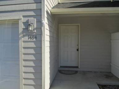 Main picture of 1440 SW 16th St