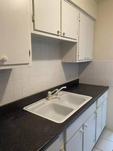 Main picture of 5736 W 128 St