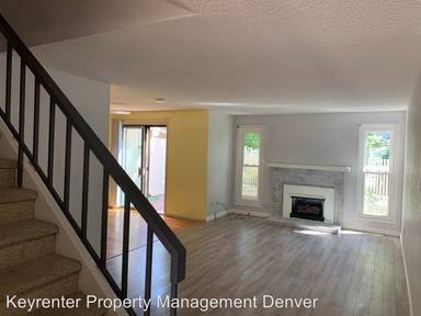 Main picture of 2764 S Kenton Ct