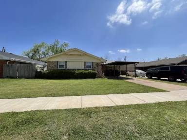 Main picture of 24 SW 53rd St