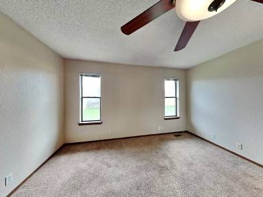 Main picture of 2200 Sandy Creek Trl