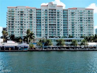 Main picture of The Tides at Bridgeside Square